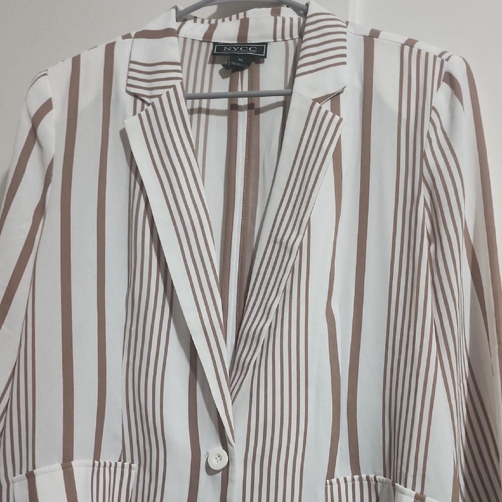 NYC Brown and White Striped Blazer Tailored for Smart-Casual Elegance